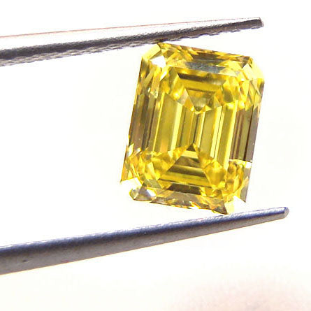 1.14ct Emerald Cut, Fancy Vivid Yellow Diamond, SI2 - GIA