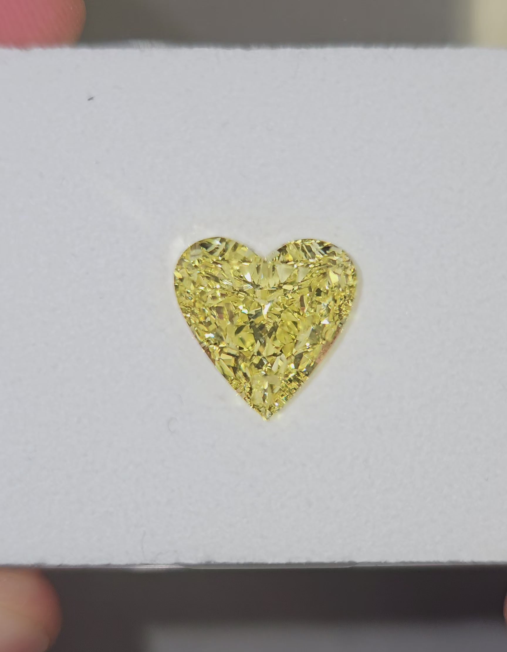 5.04ct Heart Shape, Fancy Vivid Yellow Diamond, SI2 - GIA
